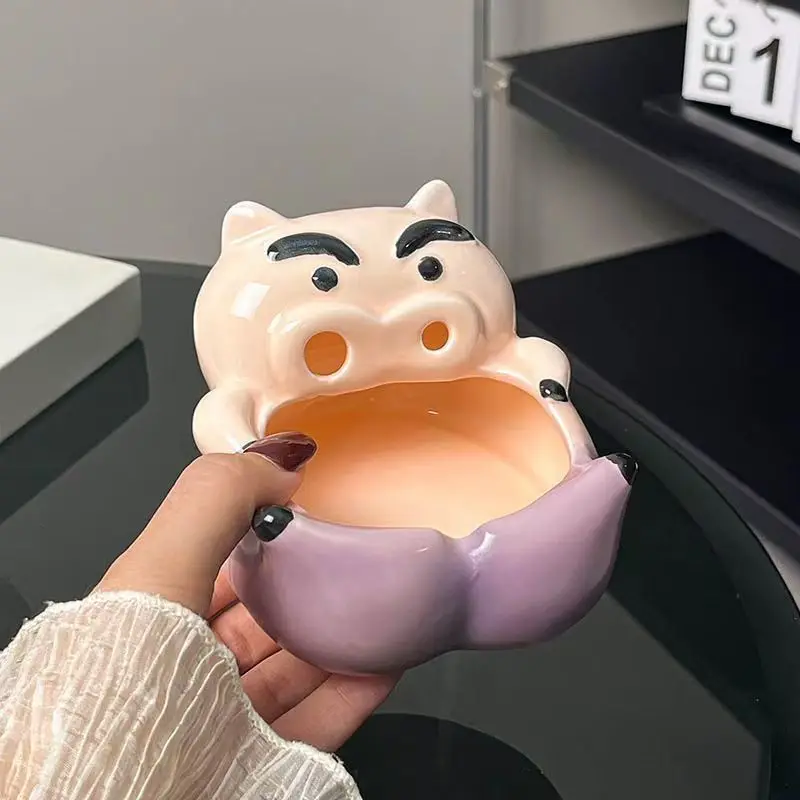 Little pig ashtray, anti flying tea table, home living room, office decoration, ashtray