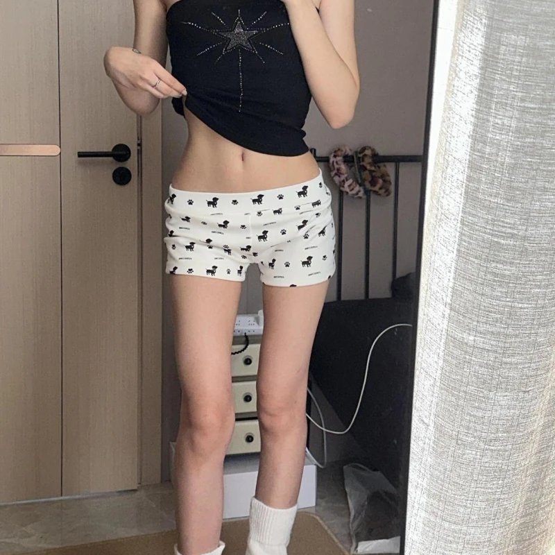 

Женские шорты HOUZHOU с графическим принтом белой собаки, Y2k Cutecore, прямые короткие брюки с низкой талией, корейские модные облегающие шорты Kawaii