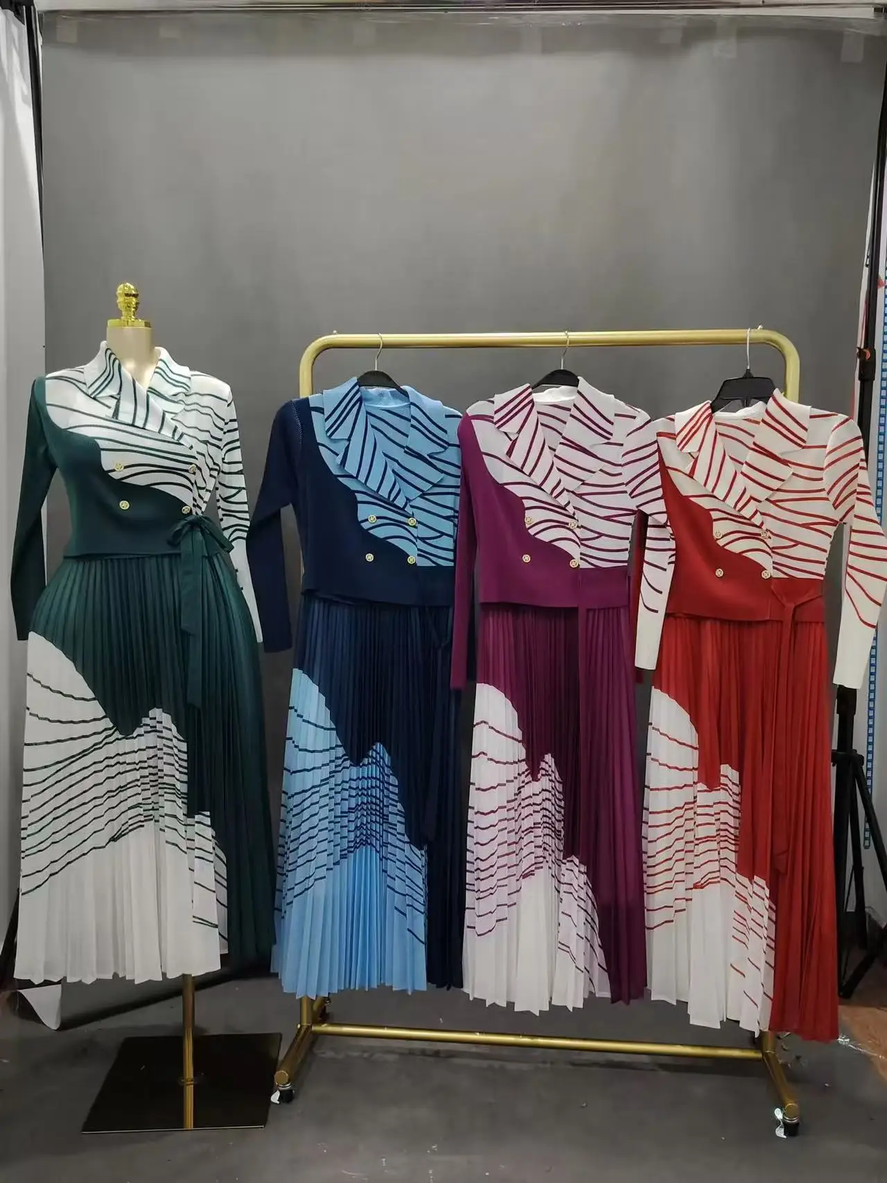 

Miyake Wholesale New Dress Printed Waist Pleated Suit Collar Loose Long Dress Women's Clothing