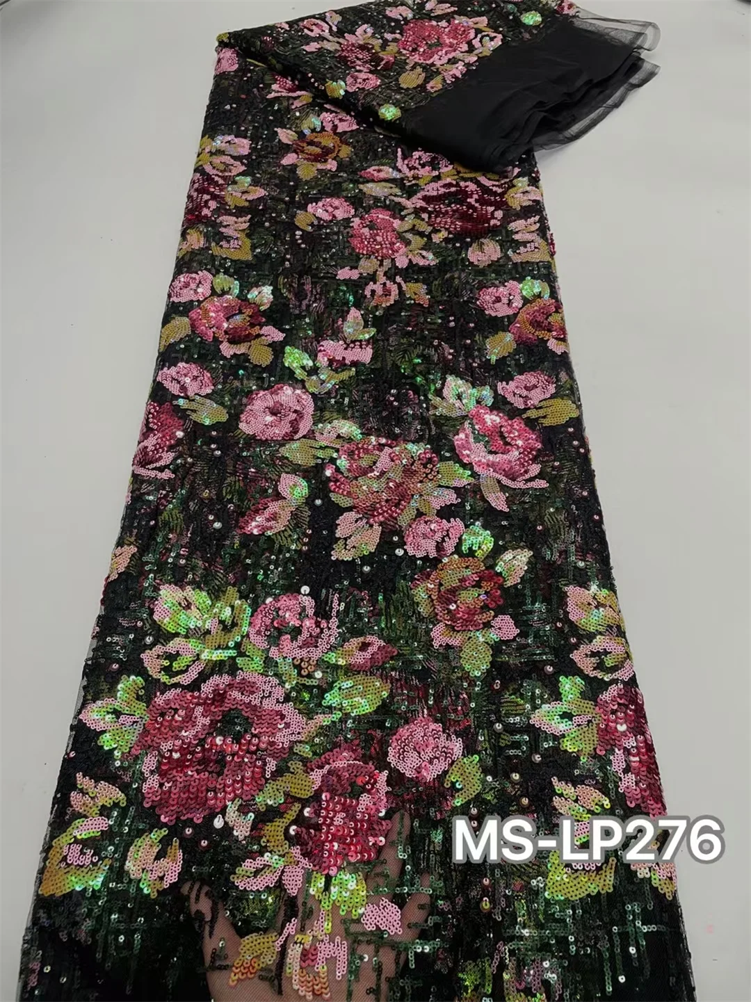 

Довольно Новое поступление, нигерийская ткань, высокое качество, ручная вышивка, сетка, кружево, красочные блестки для изготовления женского свадебного платья