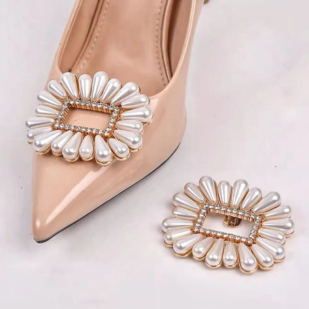 1pcWomen High Heel Shoe Clips Pearl Beaded Charm Buckle Jewelry for Wedding Bride shoes Decoration Removable Charms Shoe Crystal