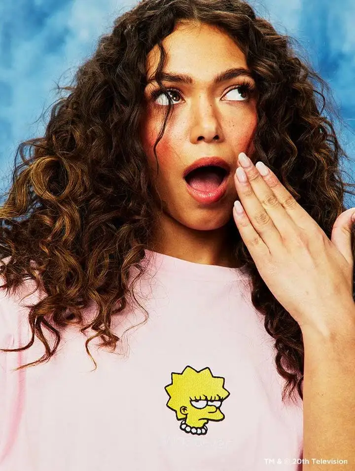 سمبسنز ليزا سيمبسون تي شيرت المرأة الوردي القطن الكرتون طباعة فضفاضة تناسب رداء علوي غير رسمي الشارع الشهير موضة الصيف Y2k نمط هدية