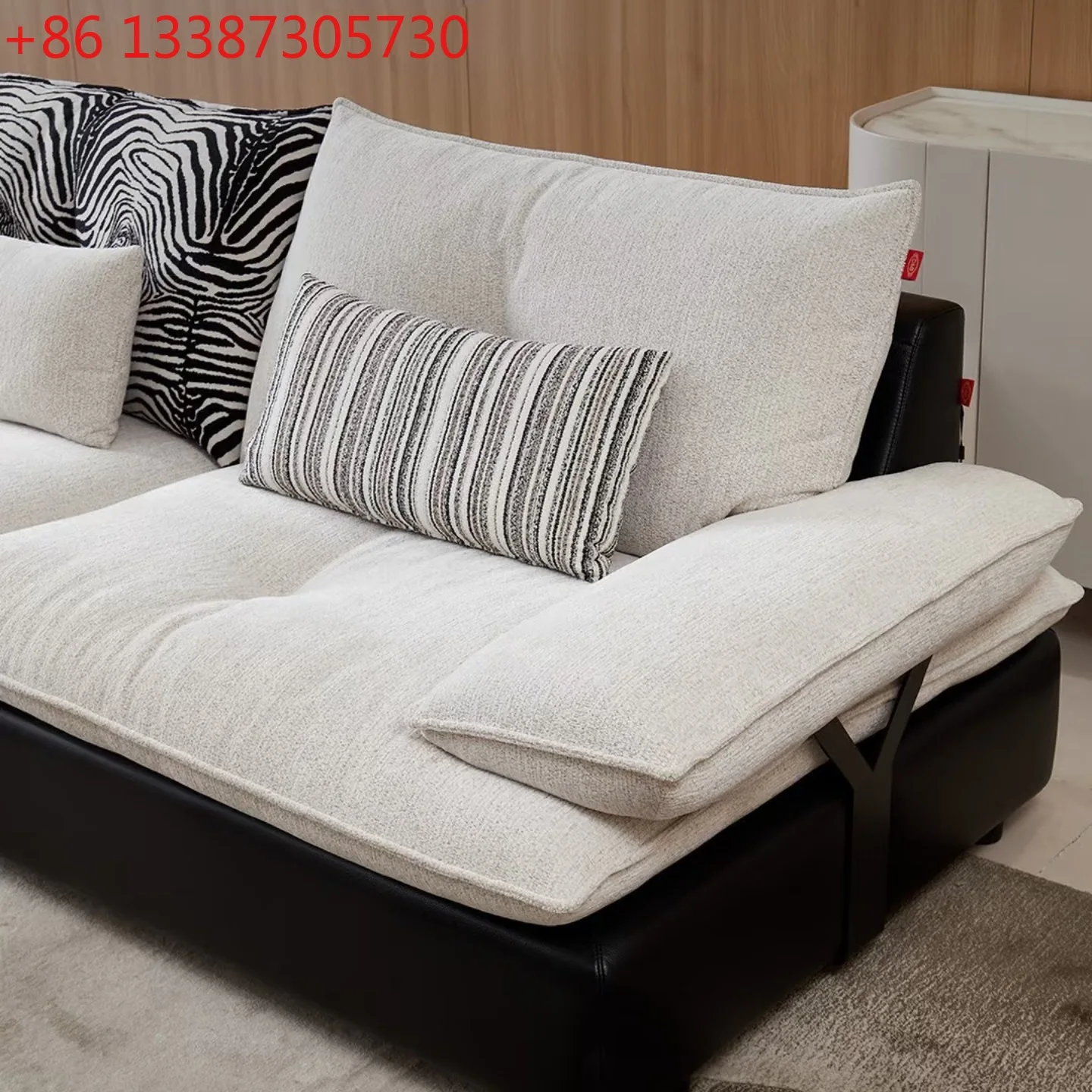 

Французский кремовый ветер, прямой ряд, трехместный облачный диван, маленькая квартира, черно-белая минималистичная цветовая схема