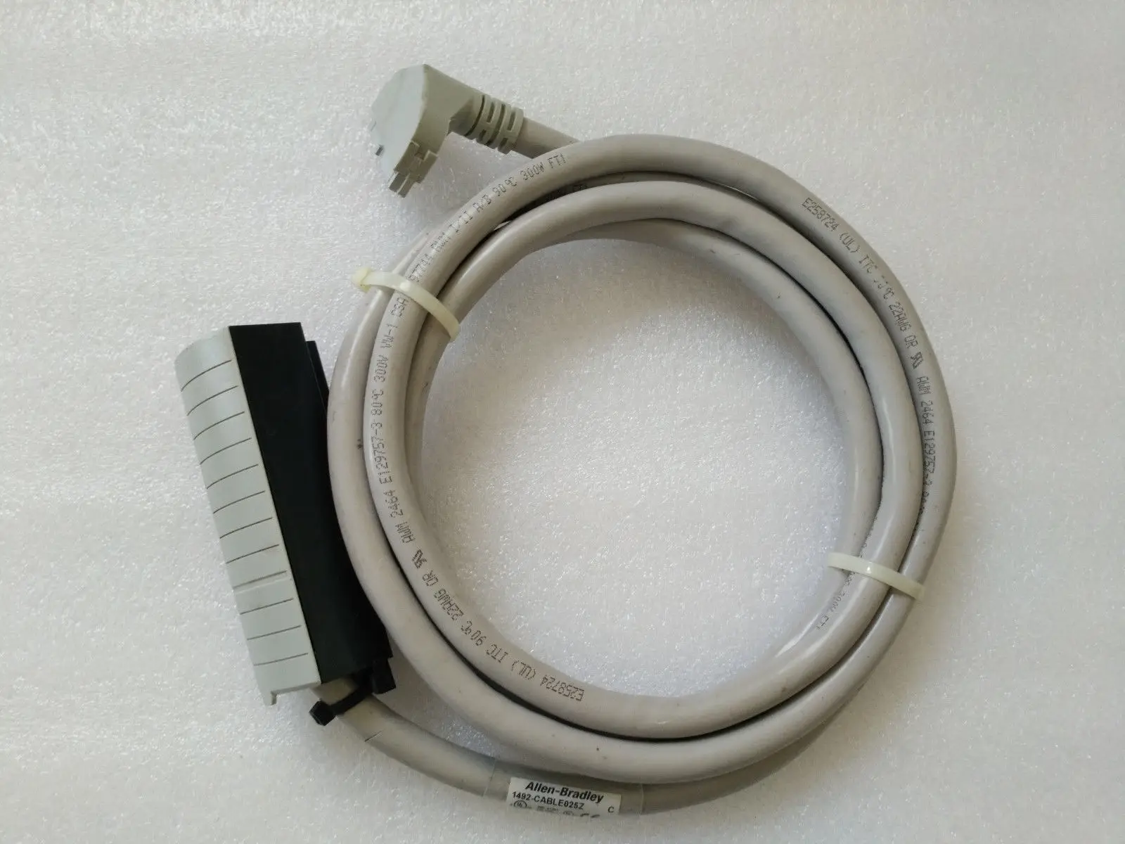 

Product bargaining, do not order directly1492-CABLE025 1492-CABLE025Z ser C 2.5M