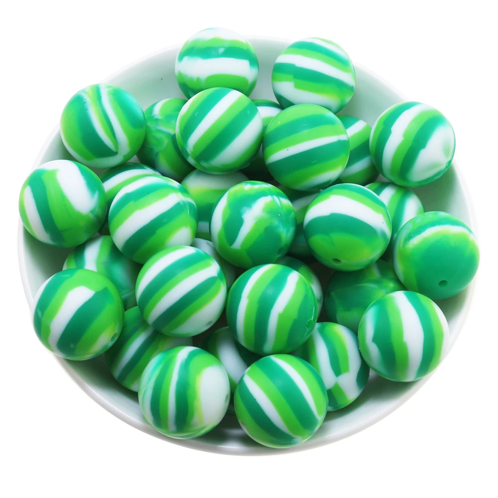 100 قطعة عيد القديس باتريك سيليكون حبة 15 مللي متر الأخضر محظوظ الألوان DIY بها بنفسك مطرز القلم صنع القلائد سوار مجوهرات