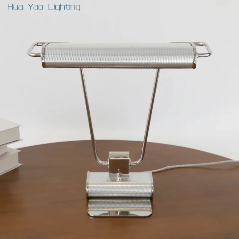 Electroplating Nordic Silvery Table Lamp For Desk Living Dining Room Bedroom Bedside Metal LED Desktop Decorat Retro Luminaries