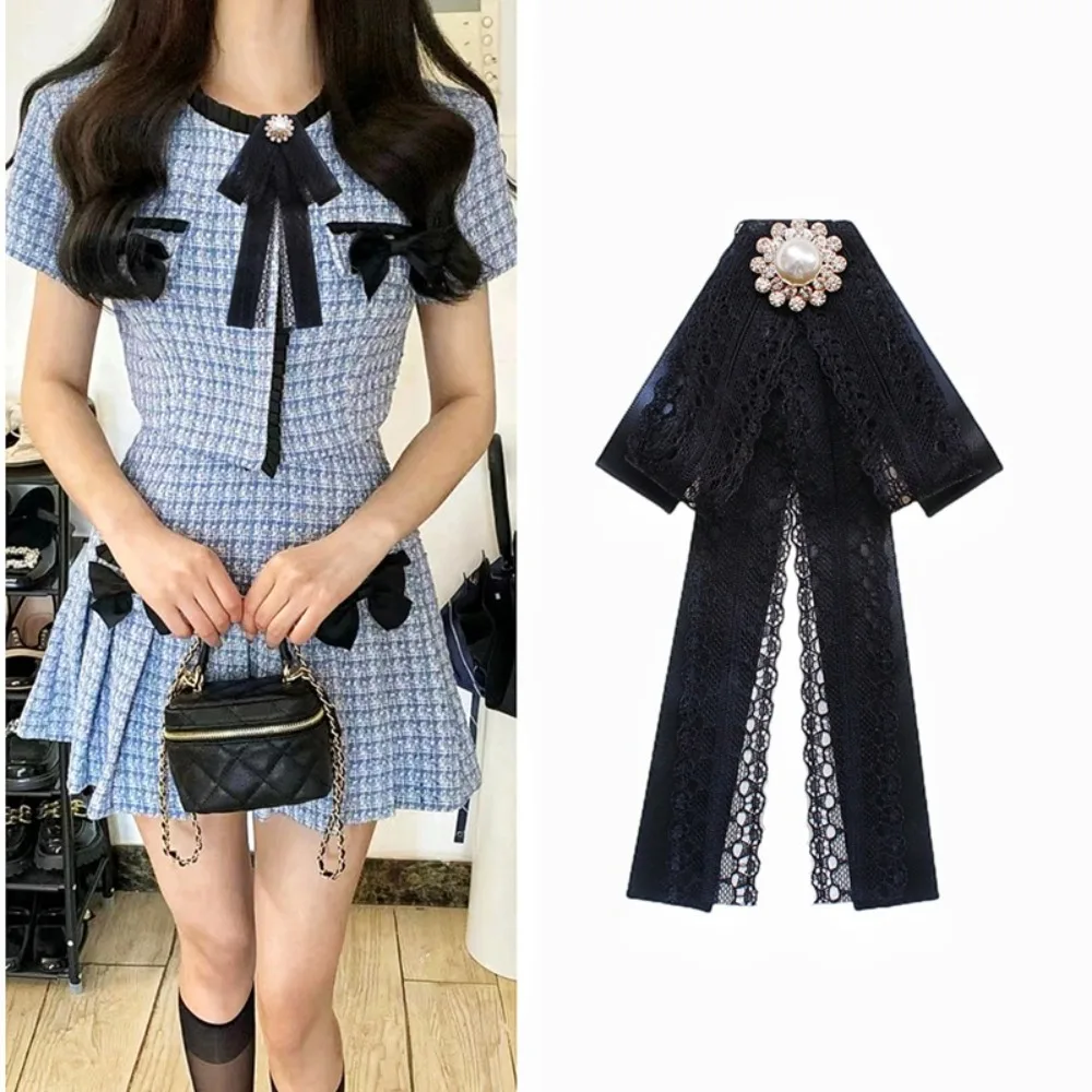 Elegant Lace Ribbon Bowtie College Style Korean Fabric Bow Brooches Black Student Shirt Collar Rhinestones Jewelry Women Girl