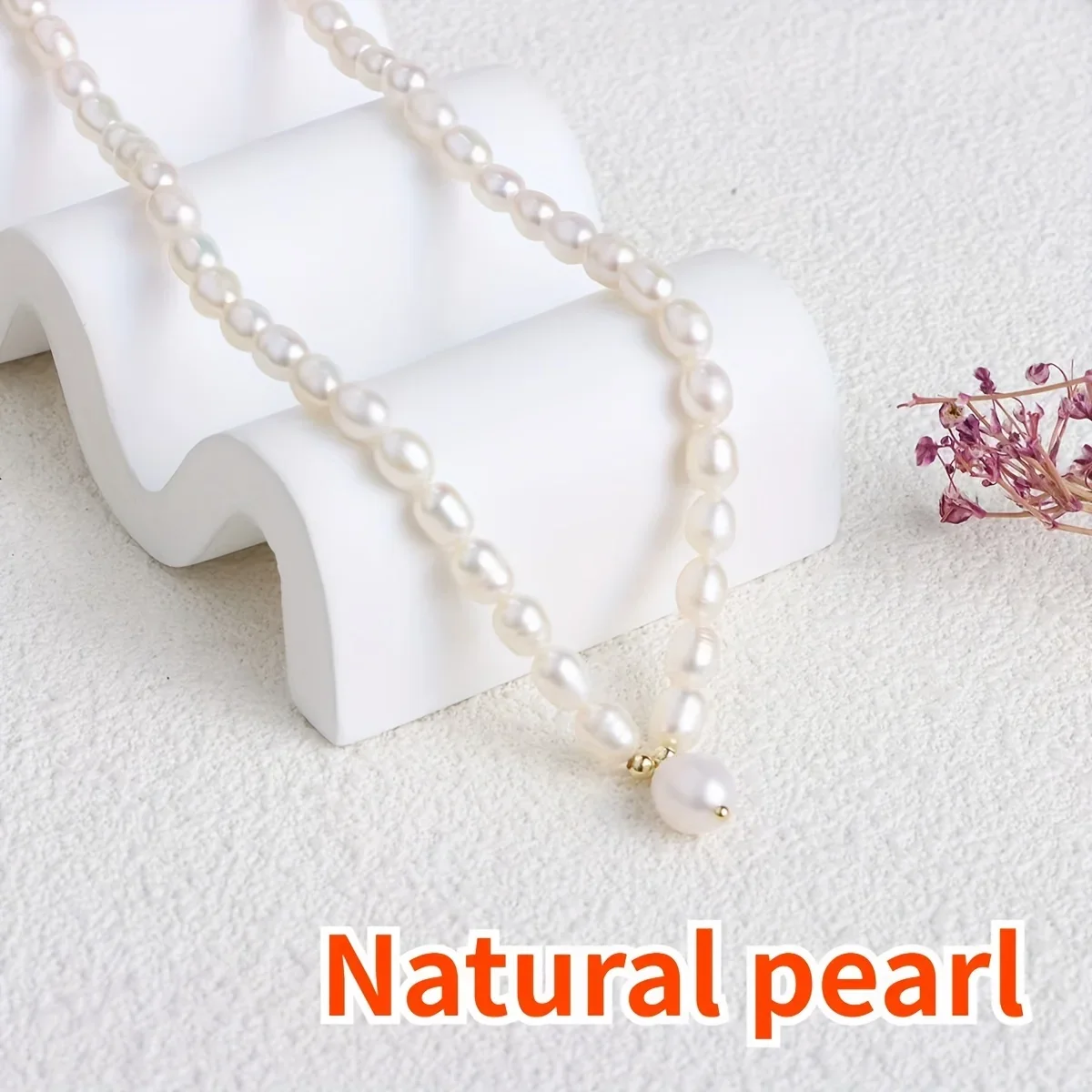 

HENGSHENG 2024 New Arrivals 6-7mm Rice Shape Freshwater Pearl Pendant Necklaces for Women 38cm Choker Necklace Jewelry Gift