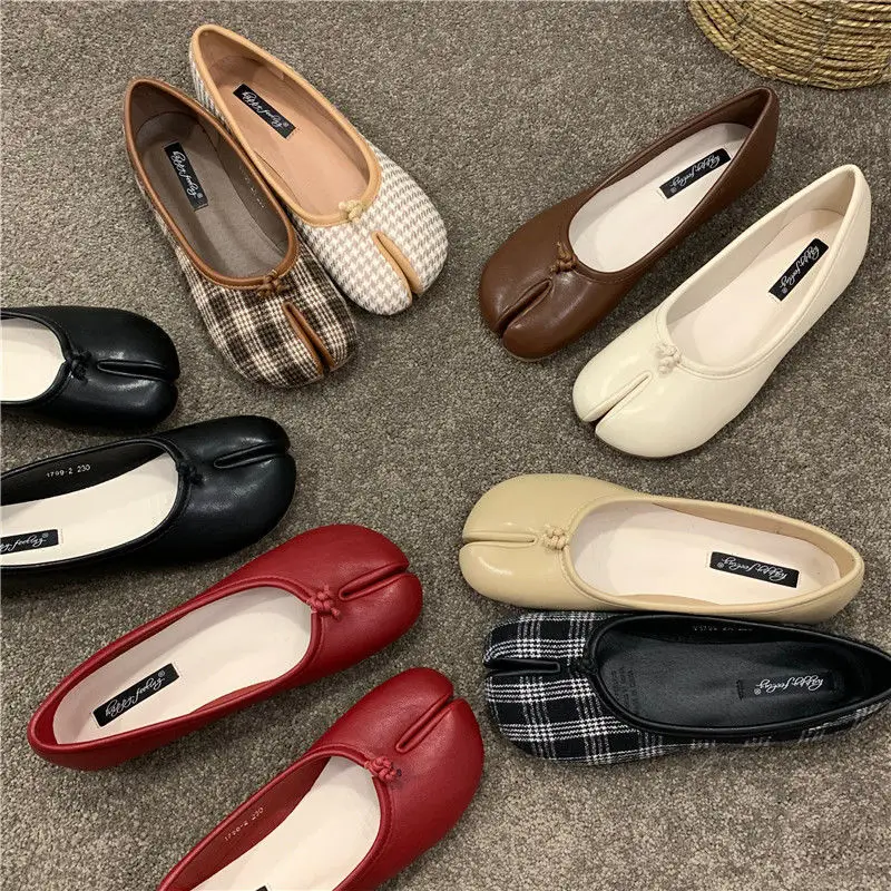 Woman Microfiber Leather Comfy Flats Split Toe Slippers Soft Bottom Loafers Women Solid Color Tabi Shoes Ladies Moccasins 35-40