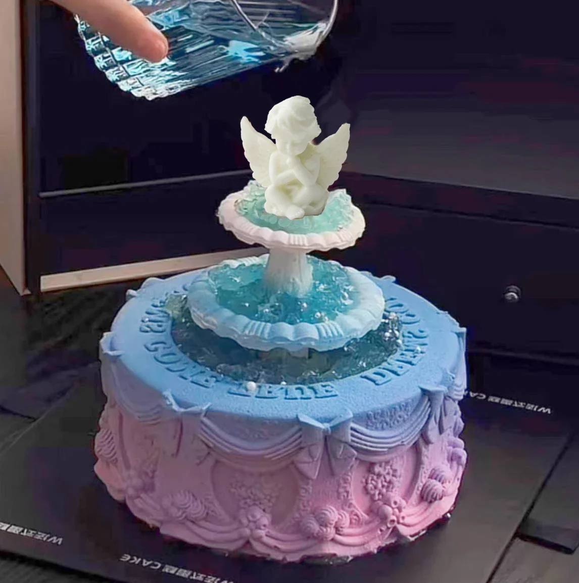 

VERIDIAN 3d Little Angel Silicone Molds Water Column Fountain Cake Mousse Baking Tool Plaster Resin Mold Cake Decorating Tools