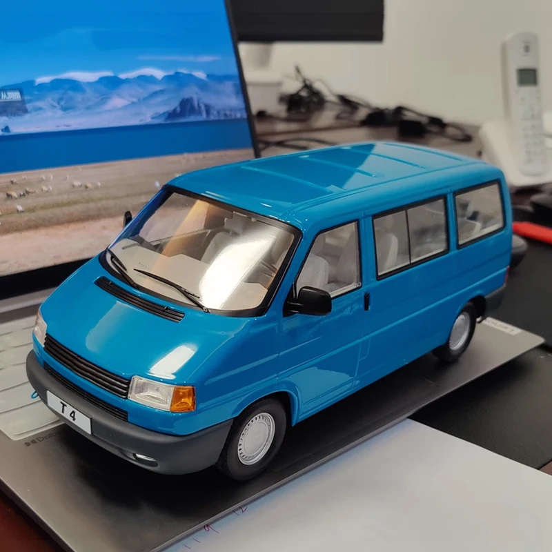 

Оригинальный заводской 1:18 KK T4, коллекция моделей автомобилей из сплава, подарочный орнамент
