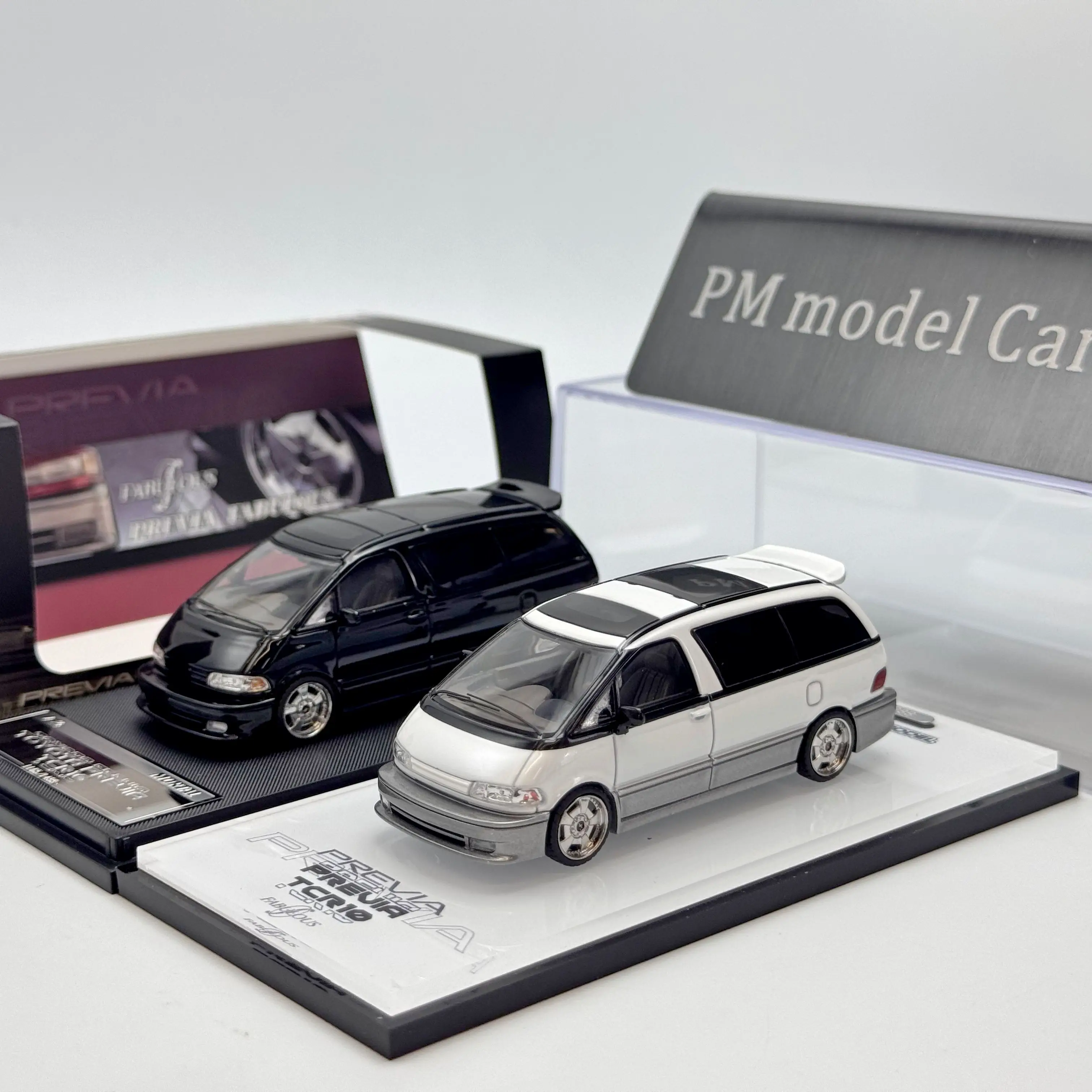

Mortal 1:64 Toyota Previa Limited Show Edition Alloy Diecast Model Car Static Display Collectible Gift