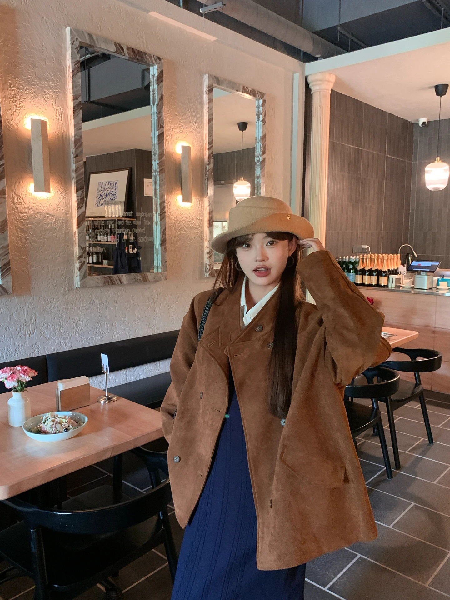 

Классический замшевый топ с воротником-стойкой, женский кофейный цвет, ленивая аосфера, индивидуальный топ для похудения, корейский длинный све