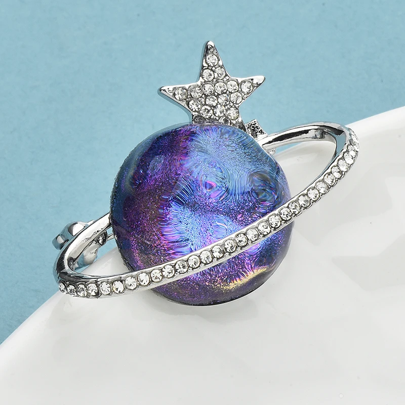Wuli & baby الساحرة الأرض والنجمة دبابيس للنساء الرجال جميل حجر الراين الأزرق كوكب مكتب بروش دبابيس الهدايا