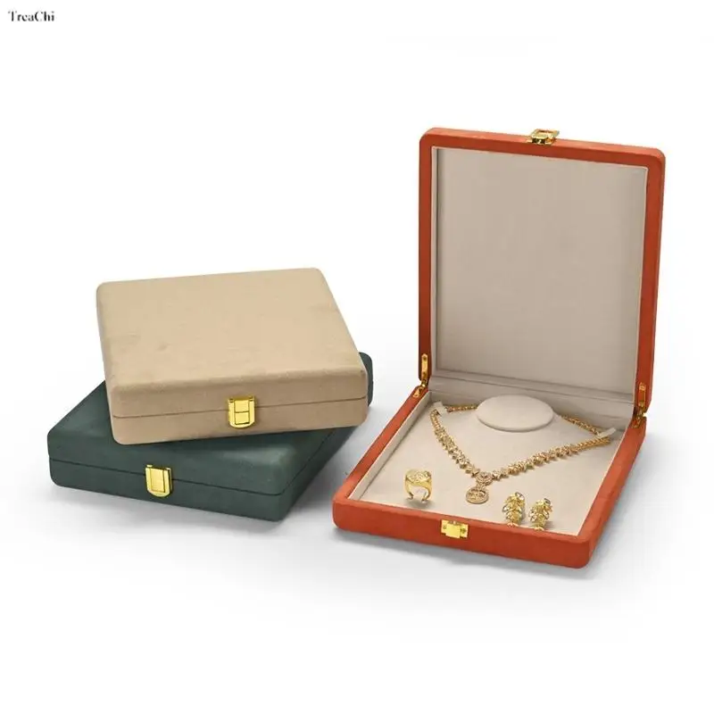 New Resin Necklace Display Bust Case Earrings Display Box 20.5*23.5*5.5cm Microfiber Jewelry Organizer with Mannequins