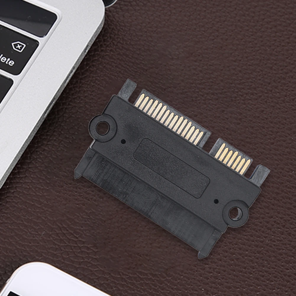 SAS إلى SATA زاوية محول محول مستقيم رئيس المحمولة دائم 22Pin محول بيانات الطاقة 22Pin 7 + 15 ذكر إلى أنثى محول