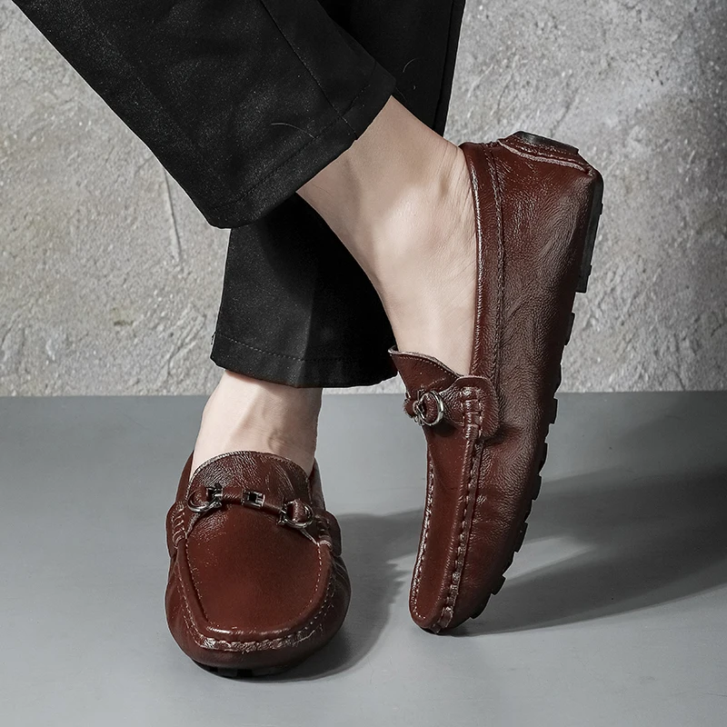 New Casual Loafers Men's Soft Soled Brand Moccasins Spring Leather Shoes Comfortable Flat Bottom Outdoor Walking Casual Shoes