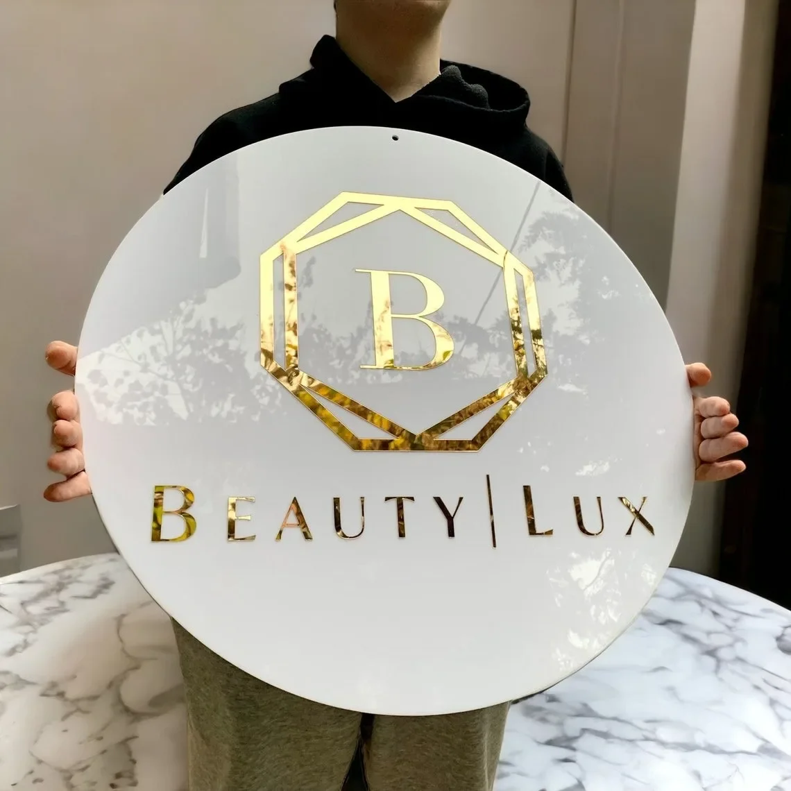 Customizable Circle Acrylic Business Logo Sign Hair Salon Cafe Bar Welcome Sign Round Home Decor Sign Name Wall Decorations