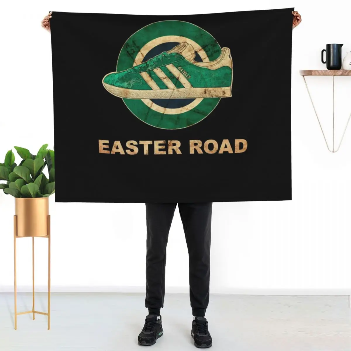 Hibernian easter road Throw Blanket Luxurious Soft Blanket Holiday Gift for Family