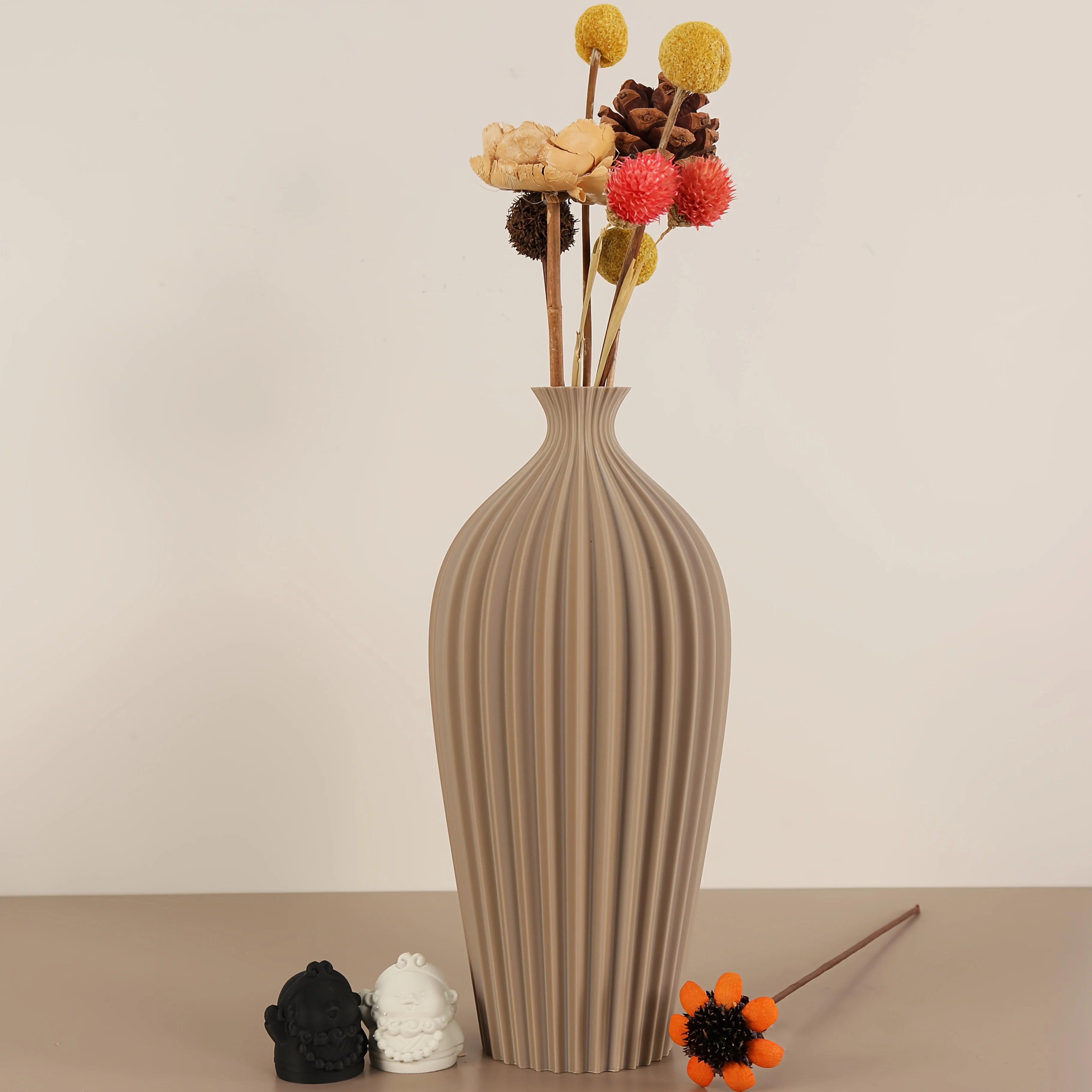 Cross - border Vertical Striped Art Vase Ornament, Modern Minimalist Home Decoration, Suitable for Dried Flower Arrangement Scen