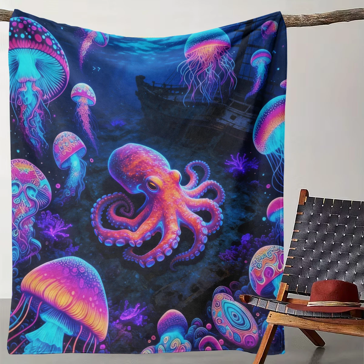 

1pc Deep Sea Fluorescent Octopus Jellyfish Shipwreck Fantasy Blanket a Gift for All Seasons - Can Be Used for Bed Sofa Sports