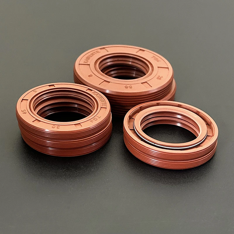 Seal oli rangka Fluororubber TG4 tahan korosi tahan suhu tinggi tahan aus FKM ID 22mm~24mm OD 35mm~50mm