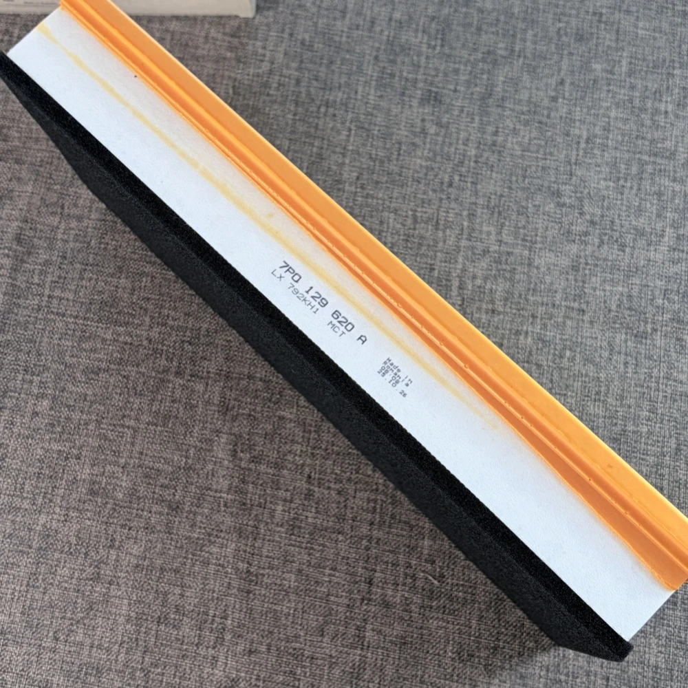 Air Filter 7P0 129 620 A 7P0129620A For Audi Q7 3.0/4.2/4.6 TDI Cayenne 3.0/4.2 Diesel VW Touarge 4.2 Car view 2