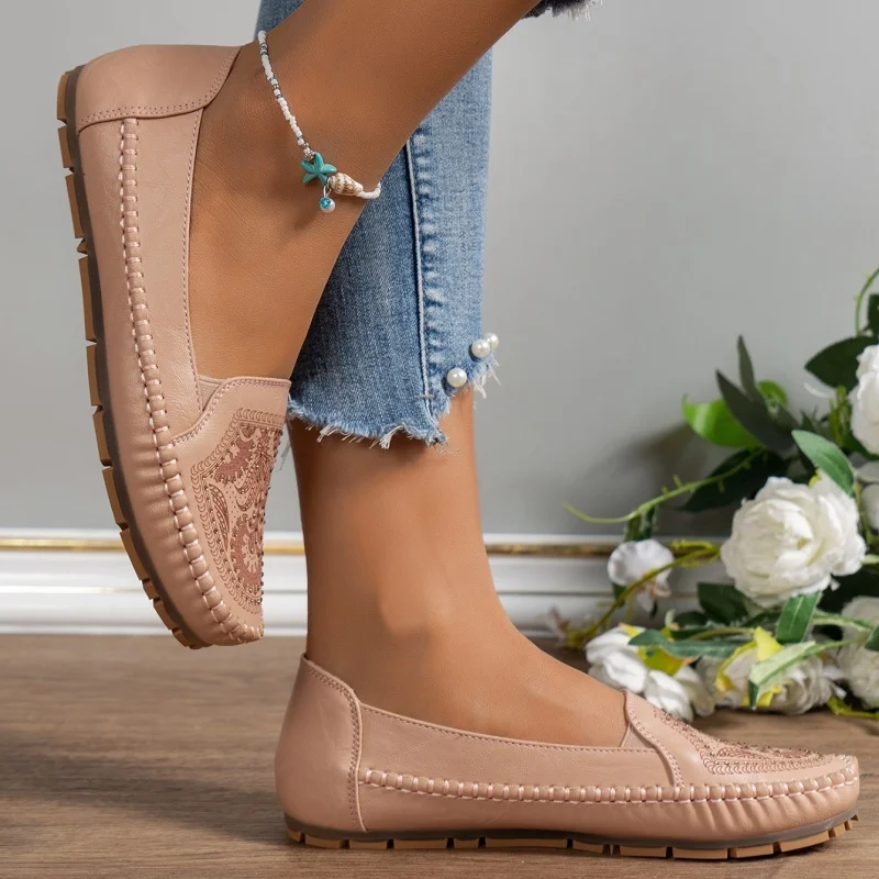 مخيط يدويا أحذية مسطحة 2025 ربيع جديد الأخفاف غير رسمية أحذية قيادة النساء الاتجاه العلامة التجارية أحذية بدون كعب أنيقة النساء