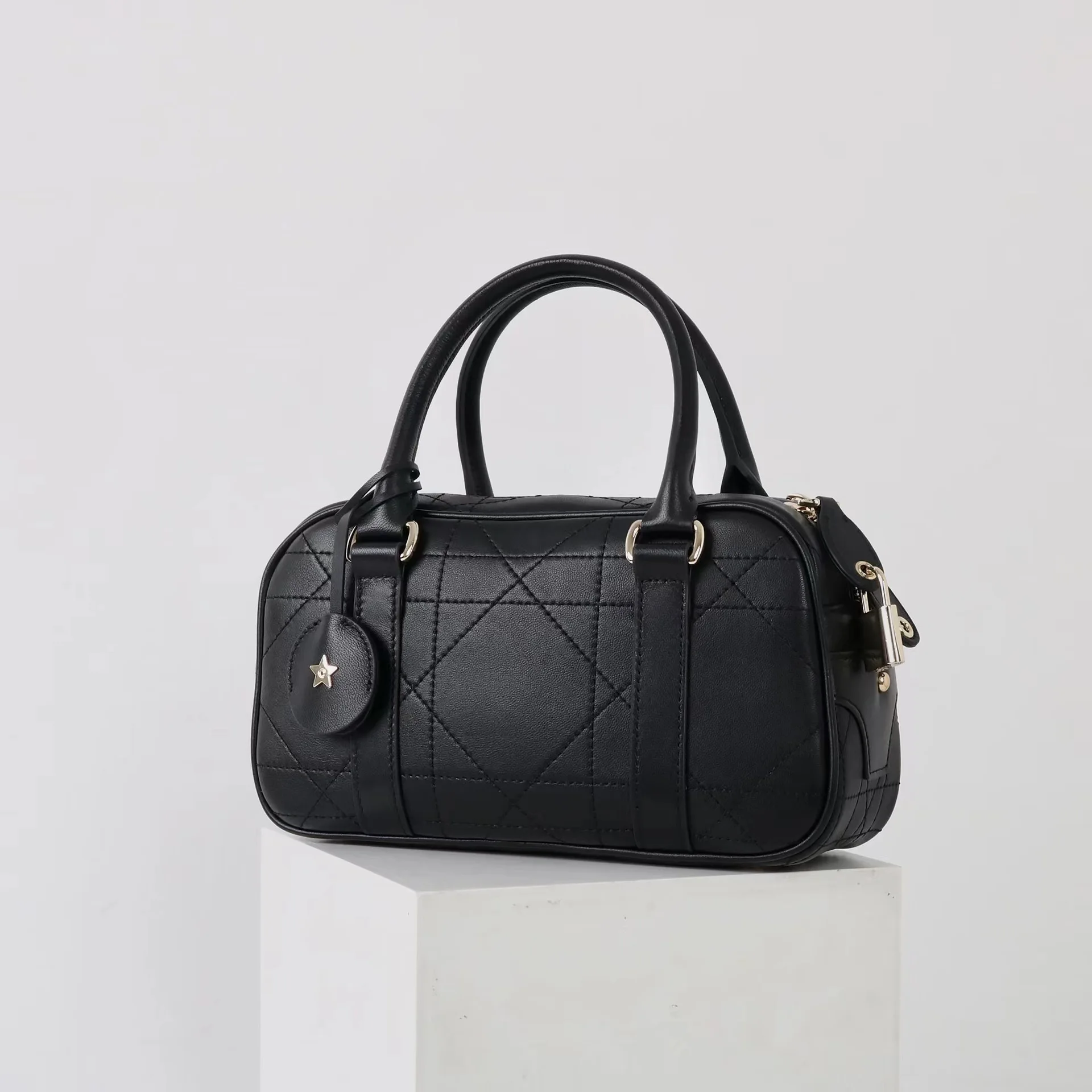 

2025 New Sheepskin Bowling Small Boston Bag Women's Large Capacity Shoulder Crossbody High-end Handbag Women