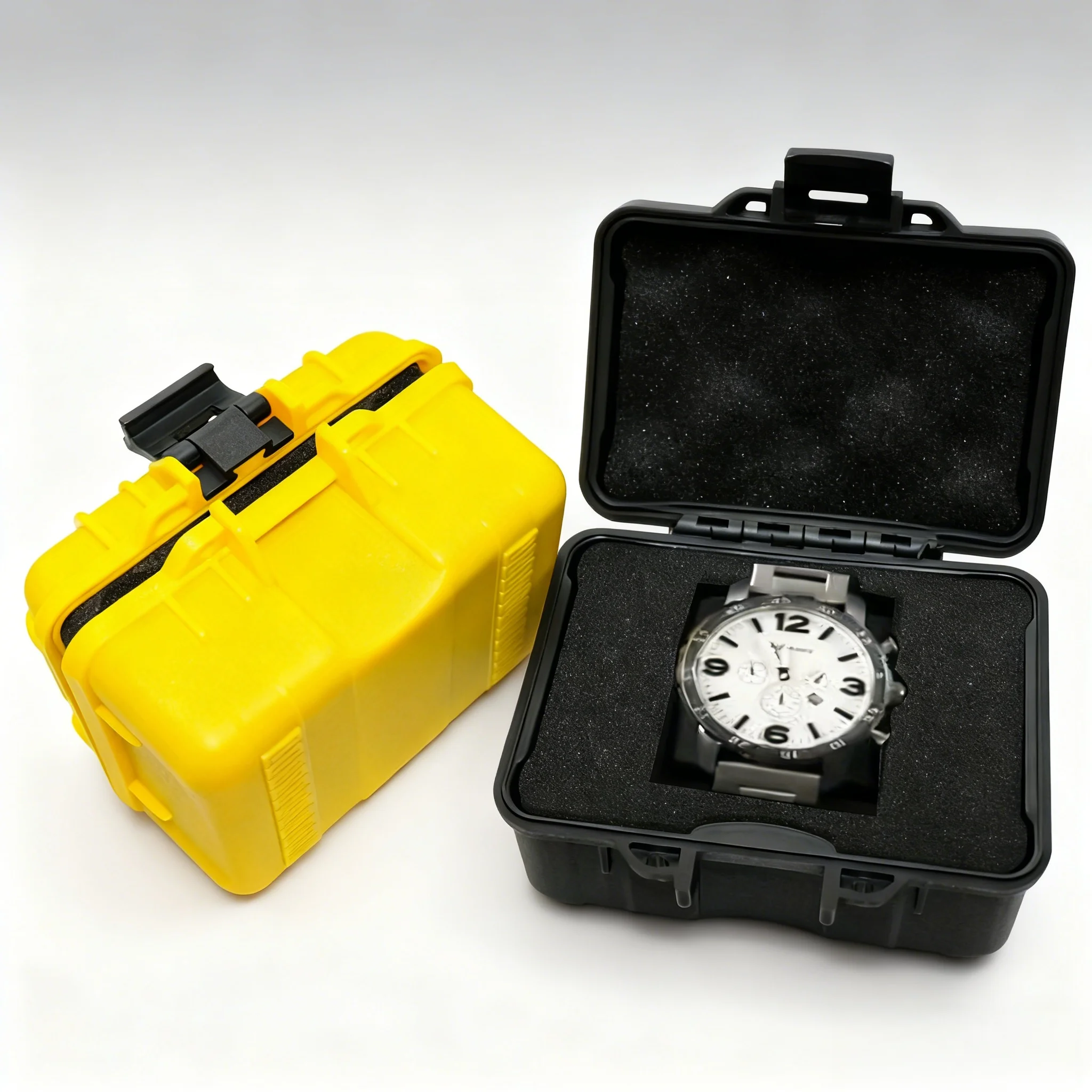 صندوق تخزين للساعات صغير الحجم، حافظة ساعة واقية مع حشوة إسفنجية، منظم ساعة متين للتخزين والتنظيم الآمن #5
