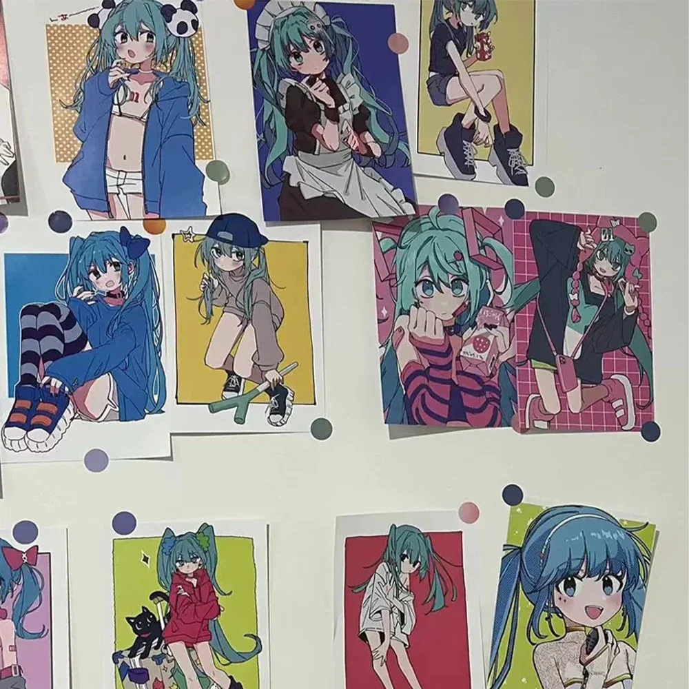 30pcs/set Hatsune Miku Anime Characters Kawaii Cartoon High Definition Picture Poster Bedroom Wall Facing Decoration Gift