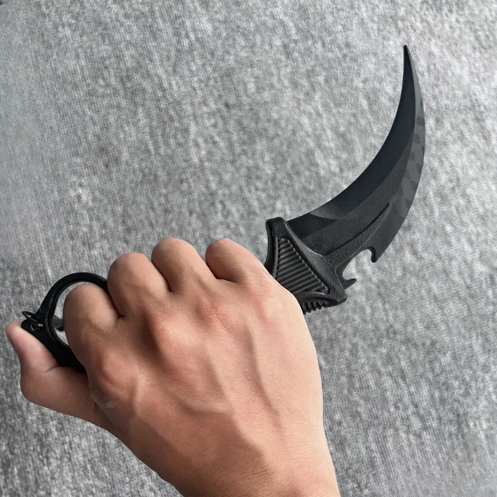5styles Plastic Rubber Material Training Knife Safty Cosplay Karambit Western Sword Halloween Props Outdoor Short Knife Toys Boy