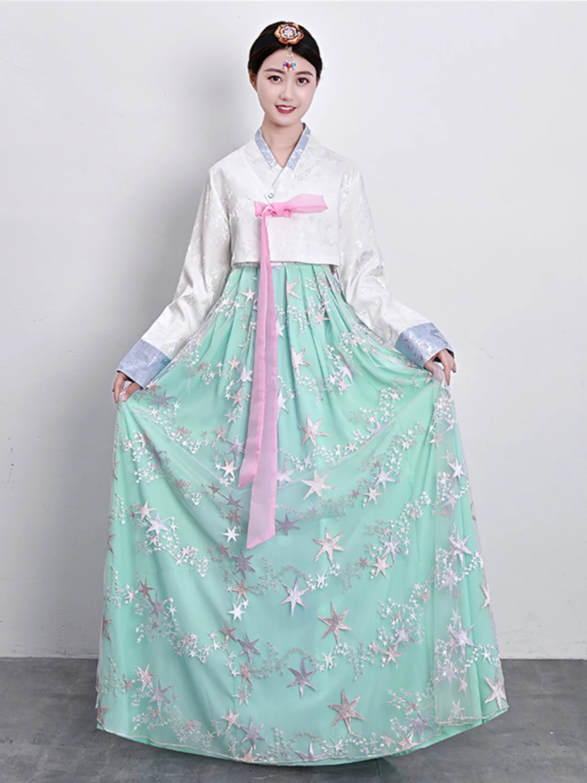 

Hanbok for ladies traditional Korean clothing court wedding Korean ethnic performance stage dance show ancient costume set