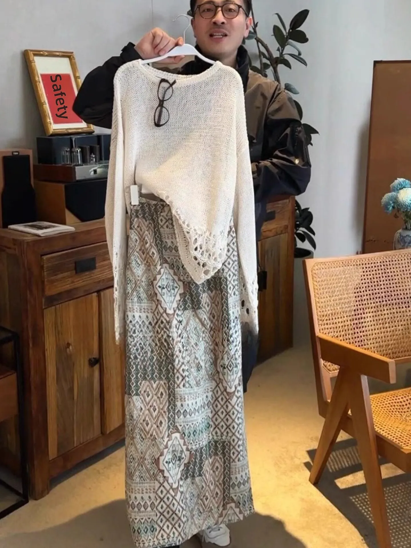 

Легкая трикотажная футболка из ледяного шелка с длинным рукавом, приятная к коже, свободного кроя, комфортная, дышащая, однотонная, летняя, для женщин