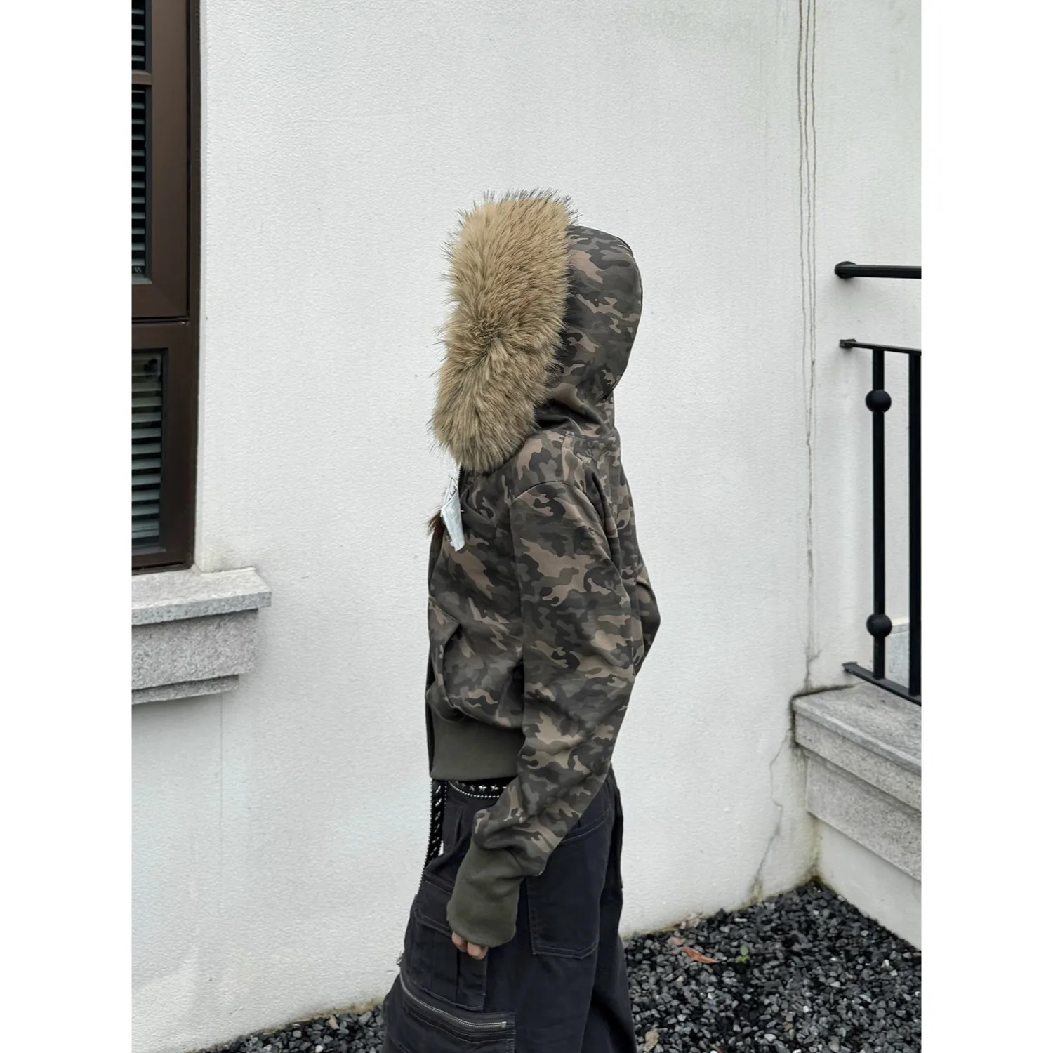 Odnímatelný kožešinový límec s kapucí, americká maskovací dámská krátká bunda, podzimní a zimní pouliční styl, pikantní dívčí móda... - náhled 3