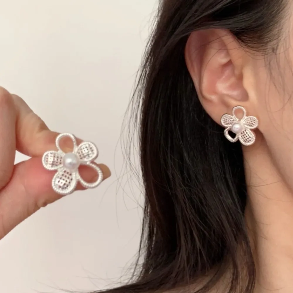 

VENTFILLE 925 Silver Flower Pearl Studs Earring for Women Design Sweet Fashion Romantic Jewelry Gift Dropshipping