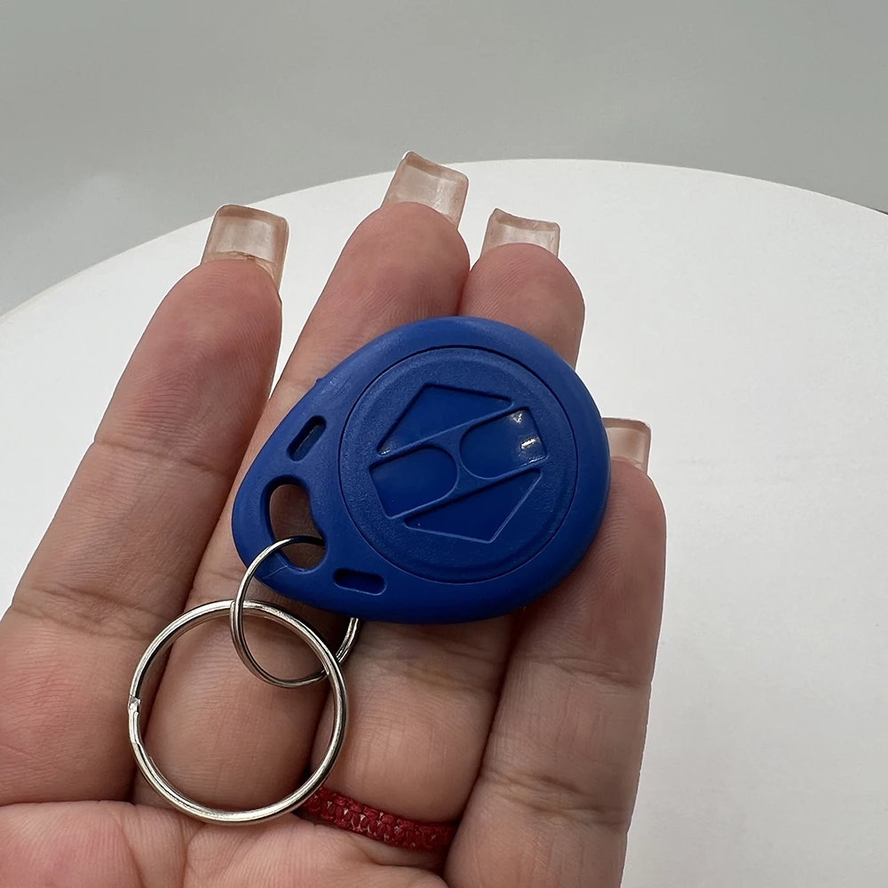 10 قطعة/الوحدة T5577 استنساخ بطاقة 125 كيلو هرتز العلامة الناسخ استنساخ بطاقة القرب شارة للكتابة إعادة كتابة تتفاعل نسخة Keytag