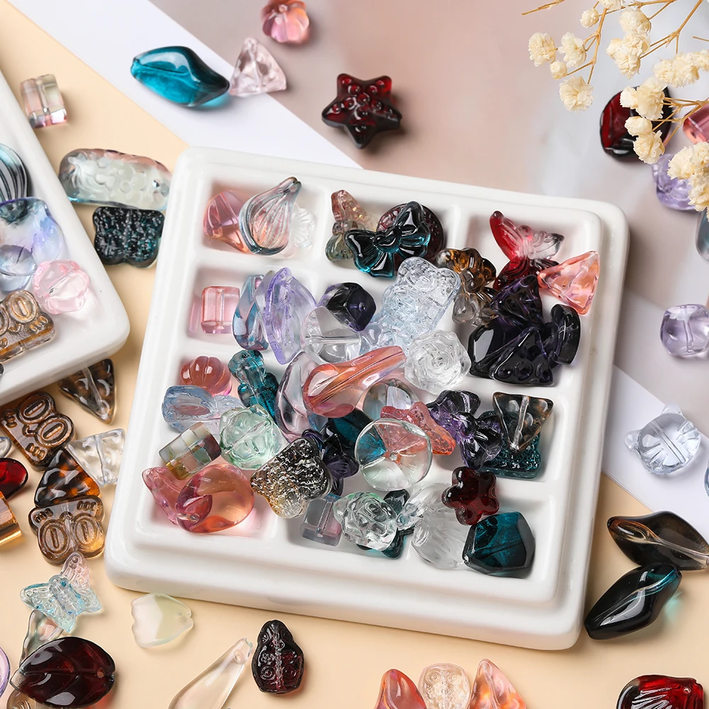 20g Random Mixed Glass Flower Butterfly Shaped Beads Loose Spacer Beads for DIY Necklace Bracelet Earring Jewelry Making Finding
