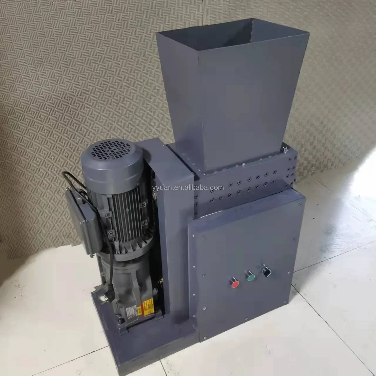 200 mini small shredder machine waste plastic rubber metal recycling waste crushing shredding machine box