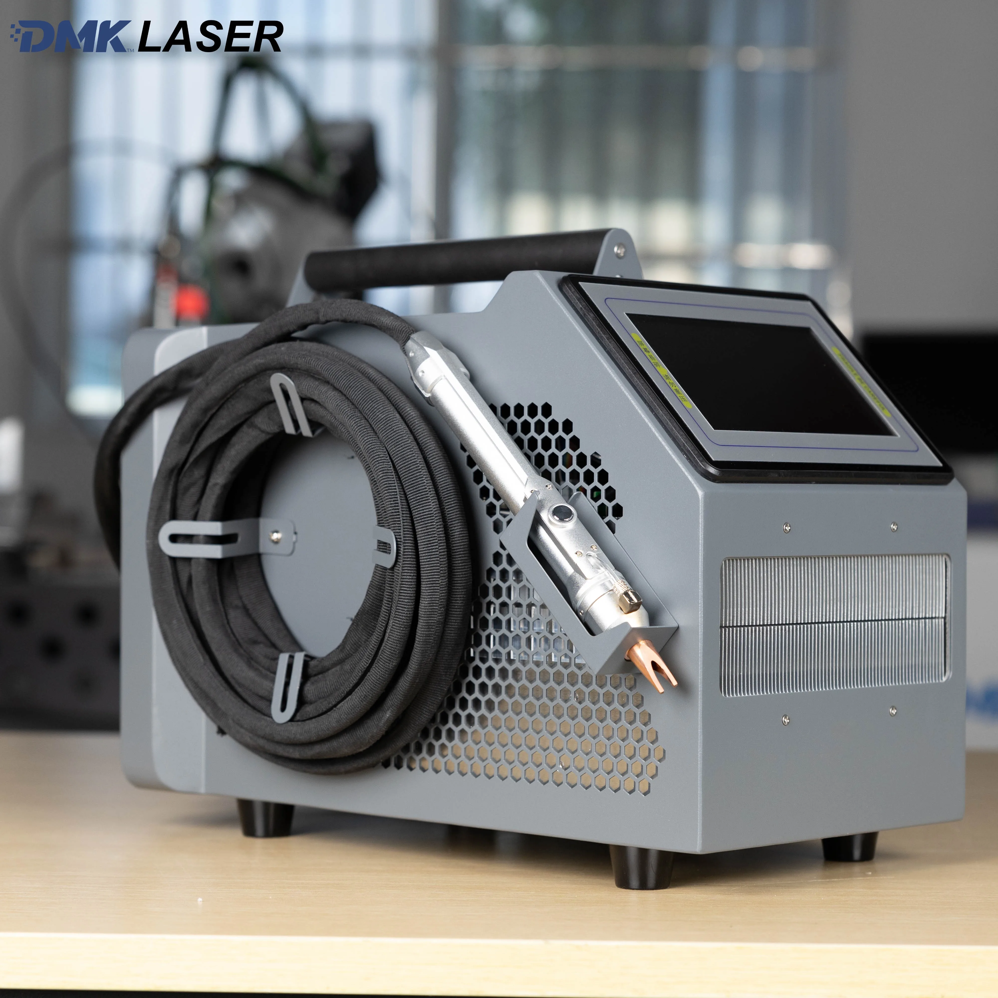 High-Precision Lase-r Welder IPT Q-Series Spot Welder with Enhanced Stability for Jewelry Mold & Micro Applications