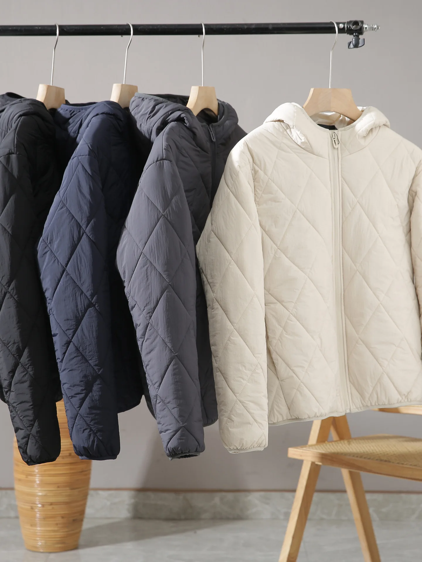 

Теплая пушистая куртка с капюшоном из шелкового хлопка для пар, осенне-зимняя, ветрозащитная, с ромбовидным узором, термопальто с наполнителем из полиэстера