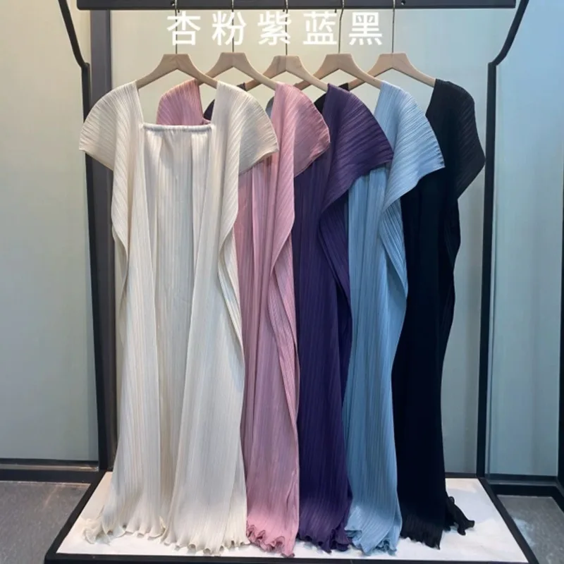 Miyake Pleated Dress Fashionable Beach Vacation Dress High-end Feel Beach Outfit Loose Lazy Style Square Neck Irregular Pleat