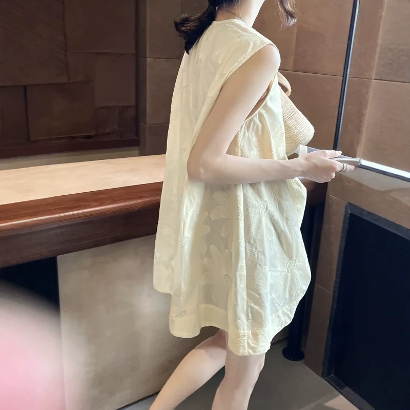 Women Summer French Cotton Flower Embroidered Top Sleeveless Commuter Shirt Feminine White Light Yellow Sweet Lady Top