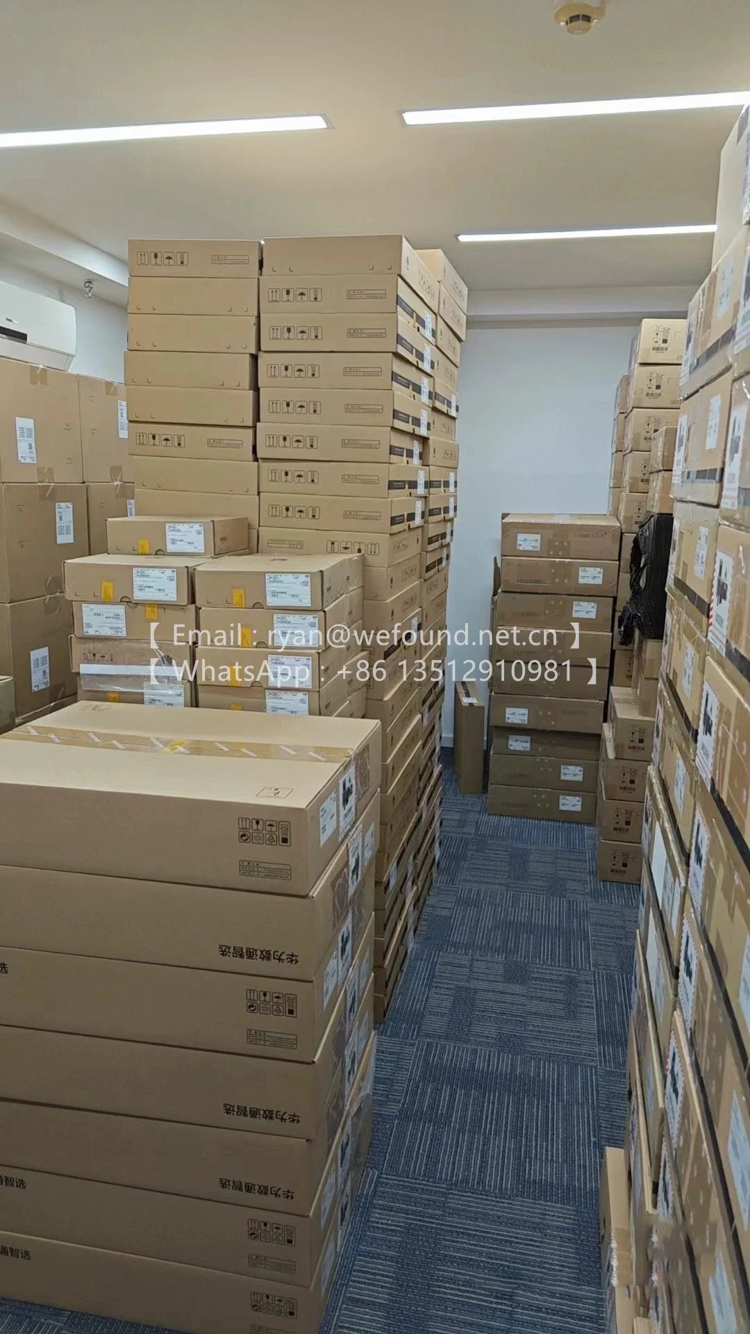 S5735-L8P4X-A1 (8 X 10/100/1000BASE-T ports, 4 X 10GE SFP+ ports, PoE+, AC power)  S5700 Series Switches , 98011291