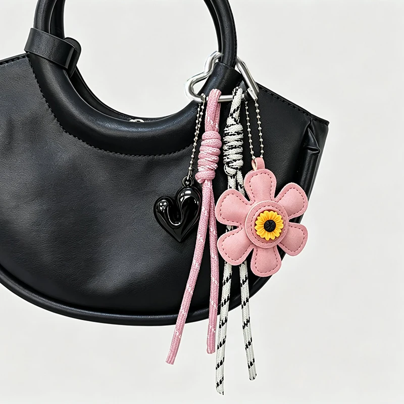 Creative Key Pendant Leather Sunflower Braided Rope Handing Heart Pendant Girl's Bag Charms Women Keyring Hanging Ornament