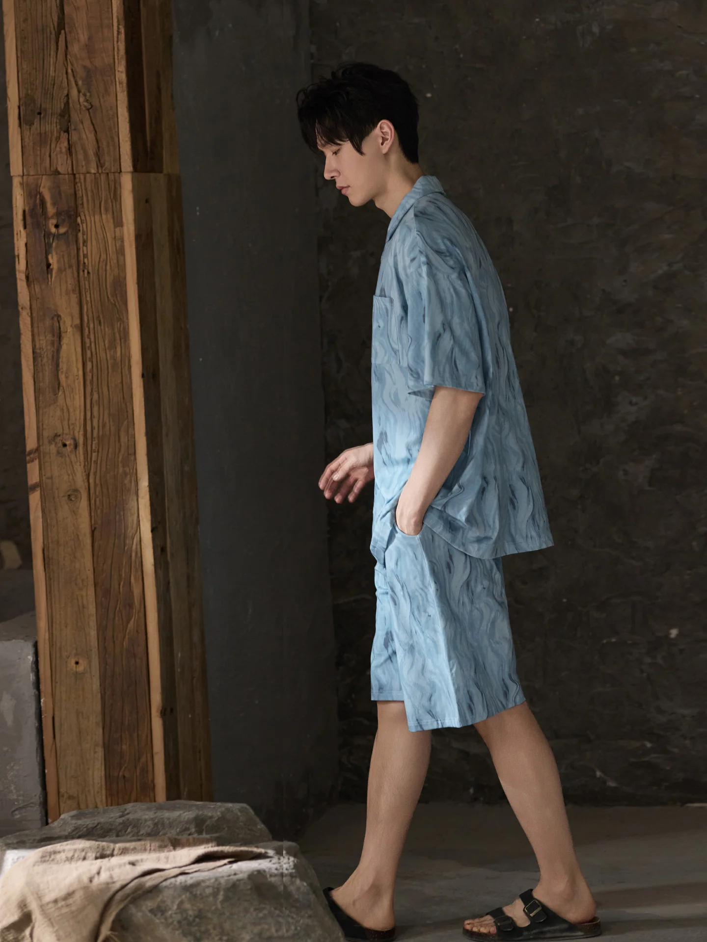 set-di-pigiami-estivi-da-uomo-in-cotone-modale-sottile-a-maniche-corte-abbigliamento-per-la-casa-sensazione-di-freschezza-confortevole-puo-essere-indossato-anche-all'esterno