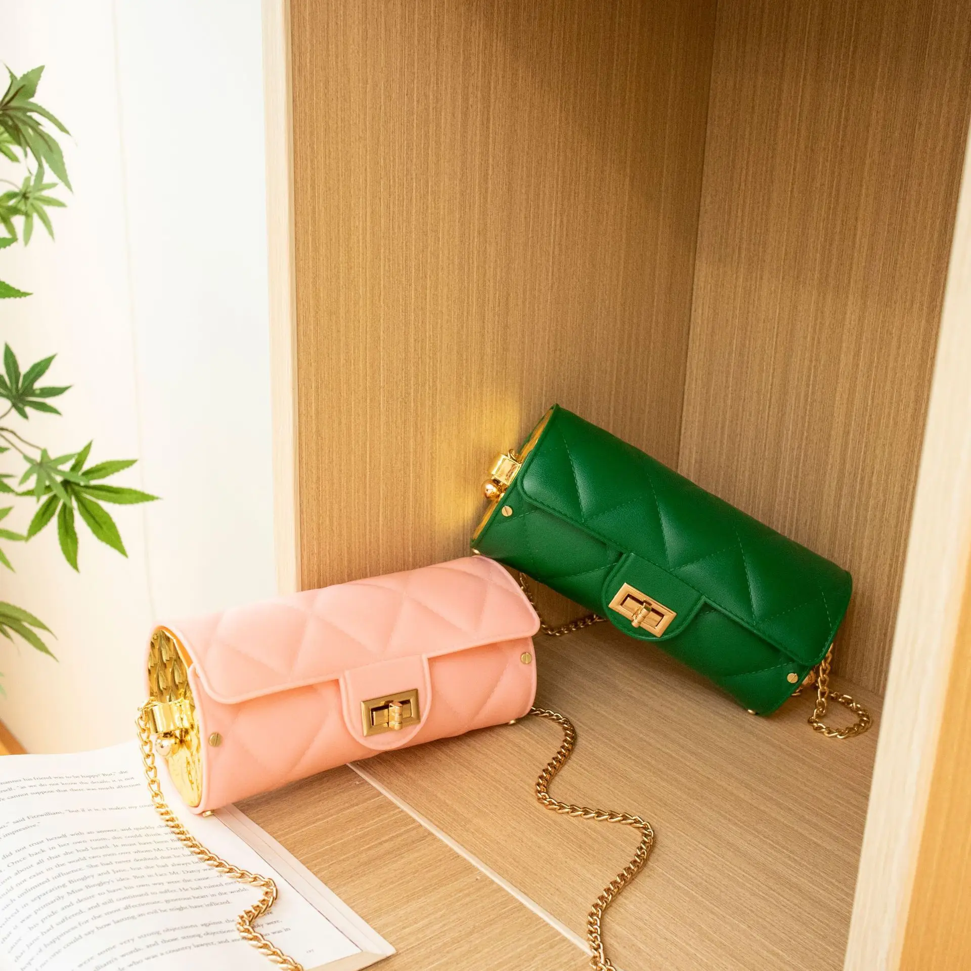 High Quality Jelly 2024 Ladies Fresh and Sweet Phone Bag Fashion Women's Shoulder Bags