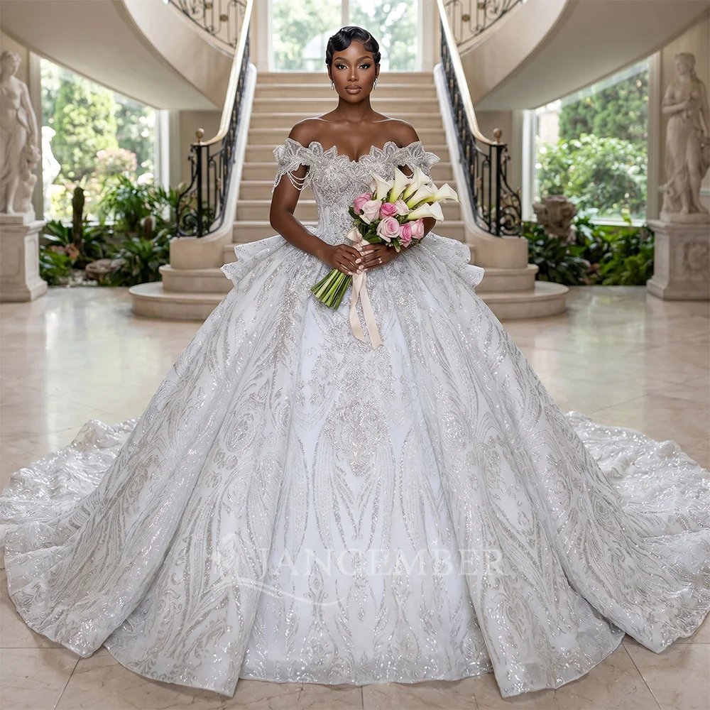 

Elegant Scoop-Neck Women Wedding Dresses Lace Short Sleeves Customized Ball Gown Tiered Bridal Gowns Vestidos De Novias
