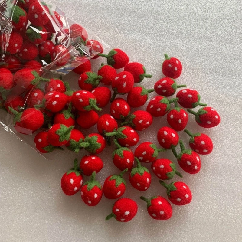 Accessori finiti a forma fragola in 5 pezzi artigianali per portachiavi abbigliamento copricapo fai da te D5QA