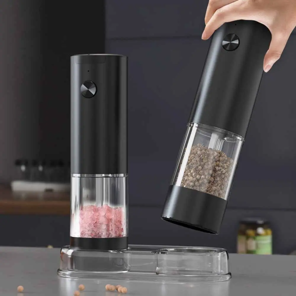

Adjustable Coarseness Electric Salt Grinder Ceramic Core One Click Start Automatic Spices Grinder One Hand Operation Sealed